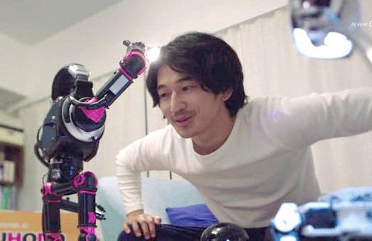 瑛太, NHKドラマ「2030かなたの家族」, ロボット制作, ロボット「ナルホド」ドラマ主演ロボット